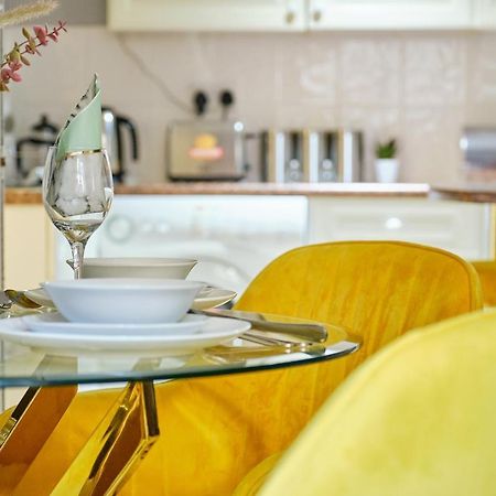 Stylish 2 Bedroom In Clifton - Garden Бристоль Екстер'єр фото