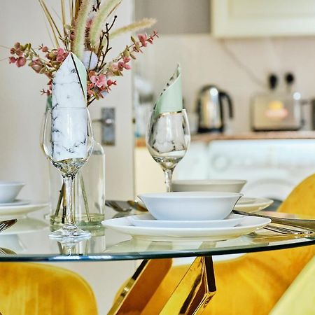 Stylish 2 Bedroom In Clifton - Garden Бристоль Екстер'єр фото